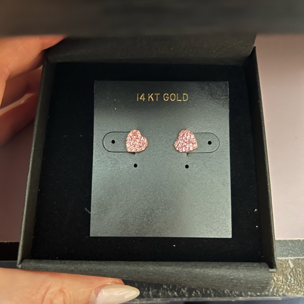 14 KT Gold Pink Heart Earrings
